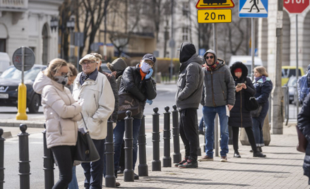 Siedem kolejnych ofiar koronawirusa w Polsce