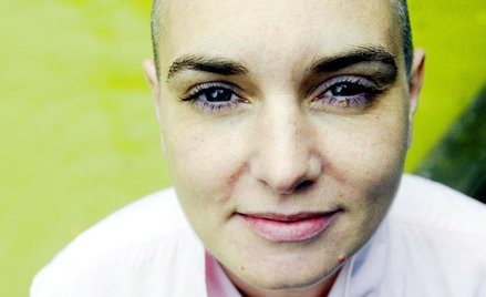 Kariera Sinead O’Connor rozkwitła w 1990 roku, po tym jak świat na nowo odkrył przejmująco wykonaną 
