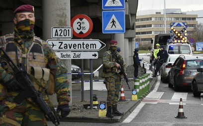 Brukselska policja blokuje otwarcie lotniska