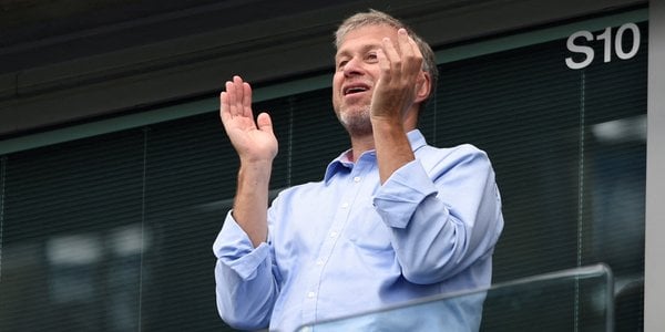 Abramowicz kontra Downing Street. Spór o pieniądze ze sprzedaży Chelsea