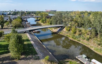 Na powrót przeprawy w Porcie Czerniakowskim warszawiacy czekali prawie 20 lat