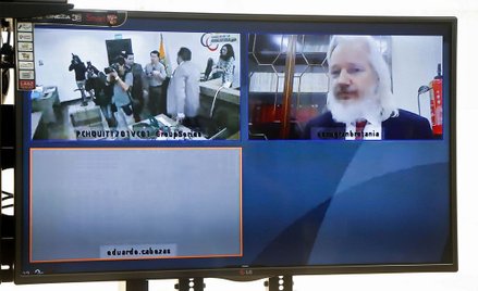 Assange mówi wenezuelskiej telewizji: FBI szpieguje mnie w ambasadzie