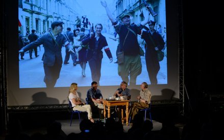 Festiwal „Dwa-Brzegi” Tegoroczna edycja festiwalu „Dwa Brzegi” rozpocznie się w Kazimierzu i Janowcu