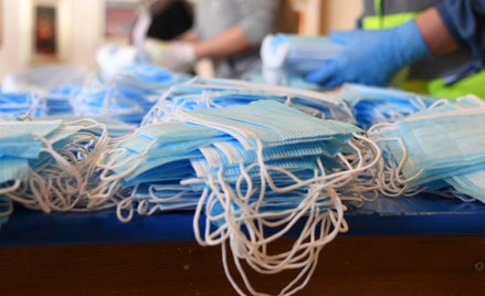 Litewska sieć handlowa dostarczy maski do Polski