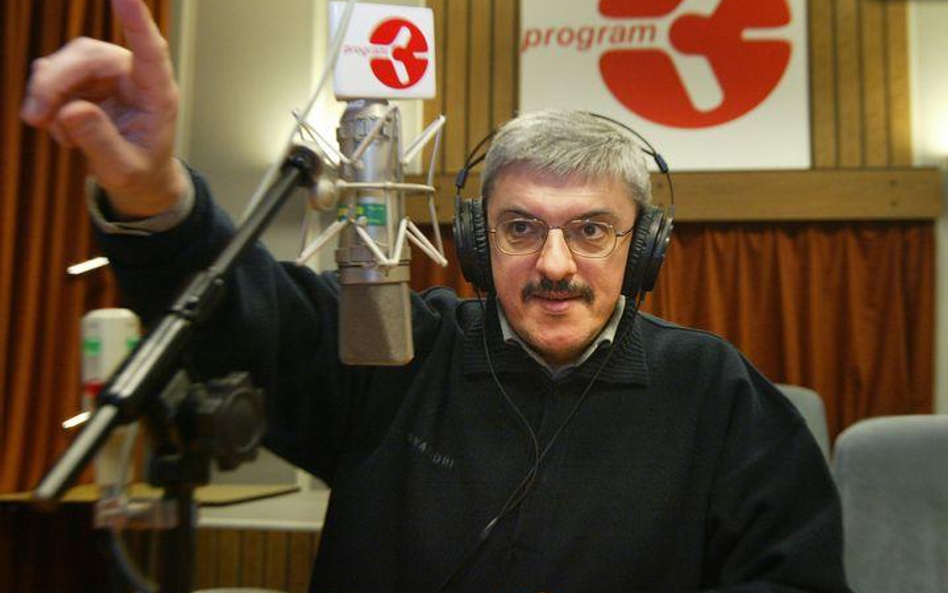 Marek Niedźwiecki w studiu Programu III Polskiego Radia (zdjęcie z 2003 roku)