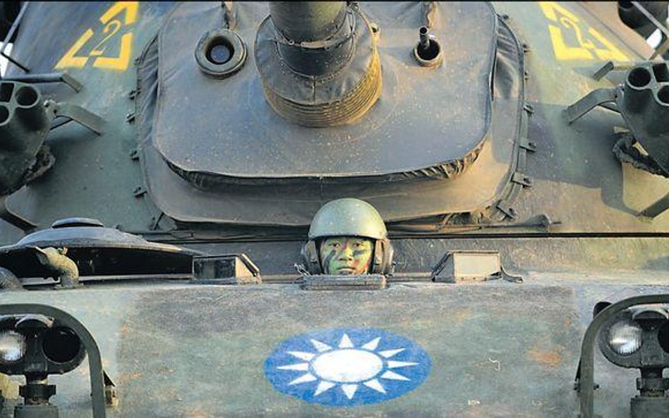 Władze w Tajpej cieszą się ze sprzedaży broni z USA dla tajwańskiej armii. – Dzięki temu Tajwan będz