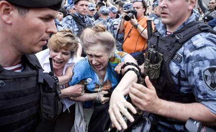Moskiewska policja zatrzymuje uczestników środowego protestu