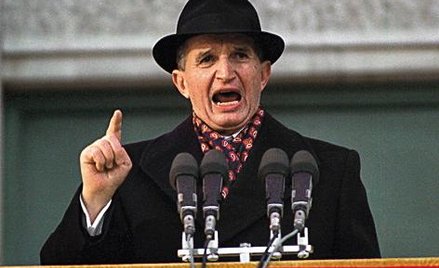 Za złotymi drzwiami: prywatne życie Nicolae Ceausescu