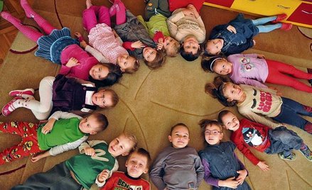 Teraz w przedszkolach często brakuje miejsc dla młodszych dzieci. Na zdjęciu placówka w Opolu