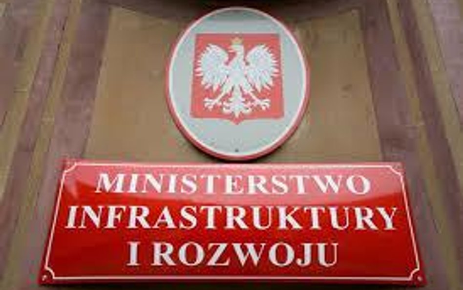 Ministerstwo zwalnia, pracownicy się skarżą