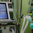 Dla pacjentów z COVID-19 zostało 513 respiratorów i 7,5 tys. łóżek