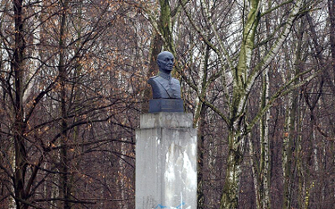 Nieistniejący pomnik gen. Karola Świerczewskiego w Zabrzu