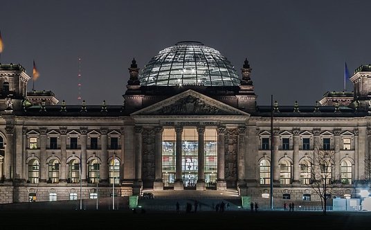 Bundestag: najsłynniejszy z projektów Normana Fostera.