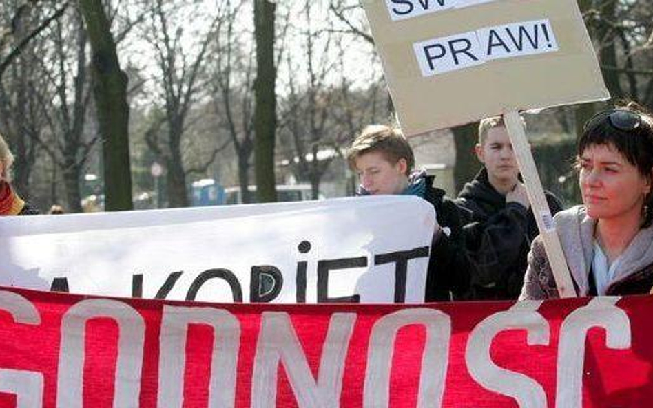 Promocja aborcji za pieniądze podatników?