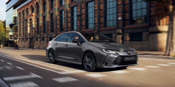 Rekordowy rok na rynku aut w Polsce. Chińskie marki i premium coraz mocniejsze