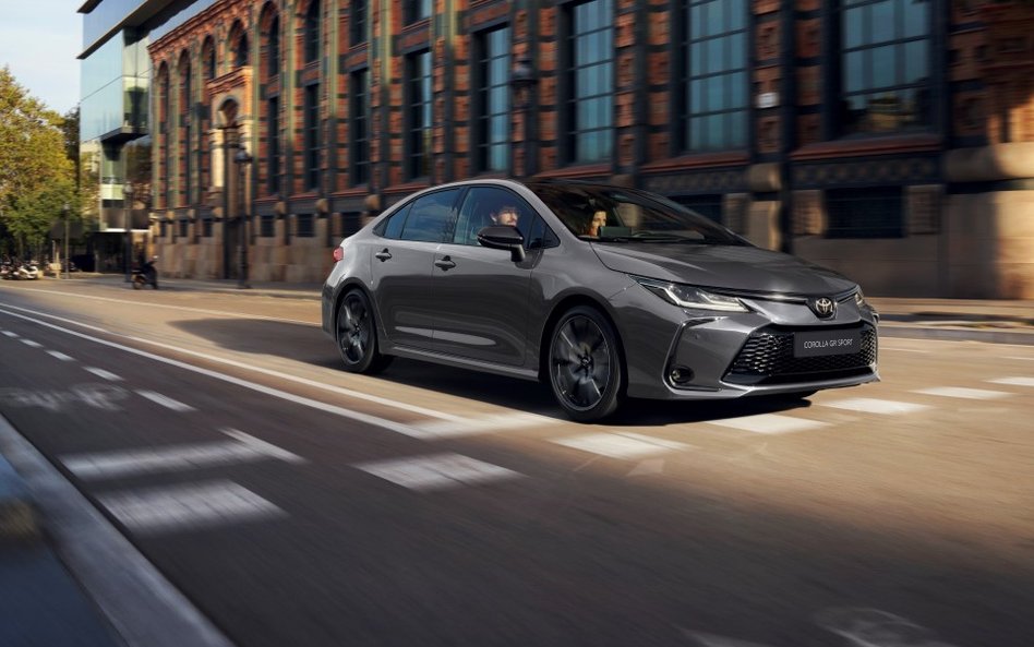 Toyota Corolla znów jest numerem 1 w Polsce z wynikiem 23 468 sprzedanych sztuk.