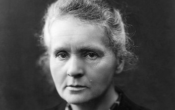 Maria Skłodowska-Curie urodziła się 7 listopada 1867 roku w domu przy ulicy Freta.