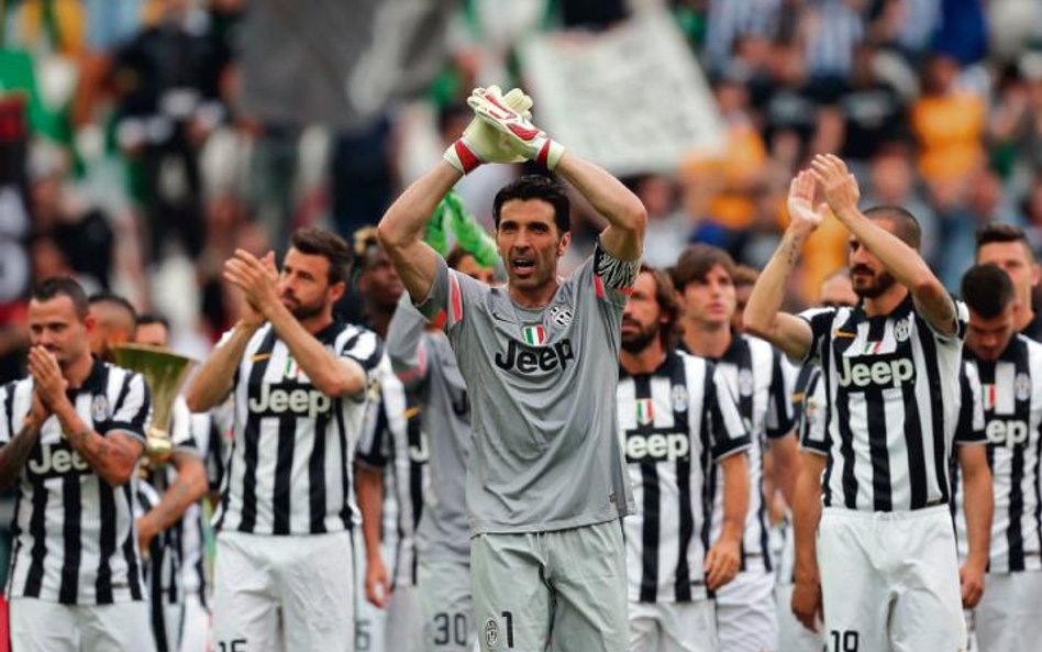 Gianluigi Buffon jest symbolem Juve. Nie odszedł, gdy w 2006 roku klub został zdegradowany do Serie 