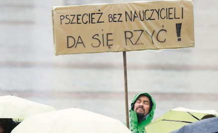 Strajk nauczycieli da się złamać, ale co dalej?