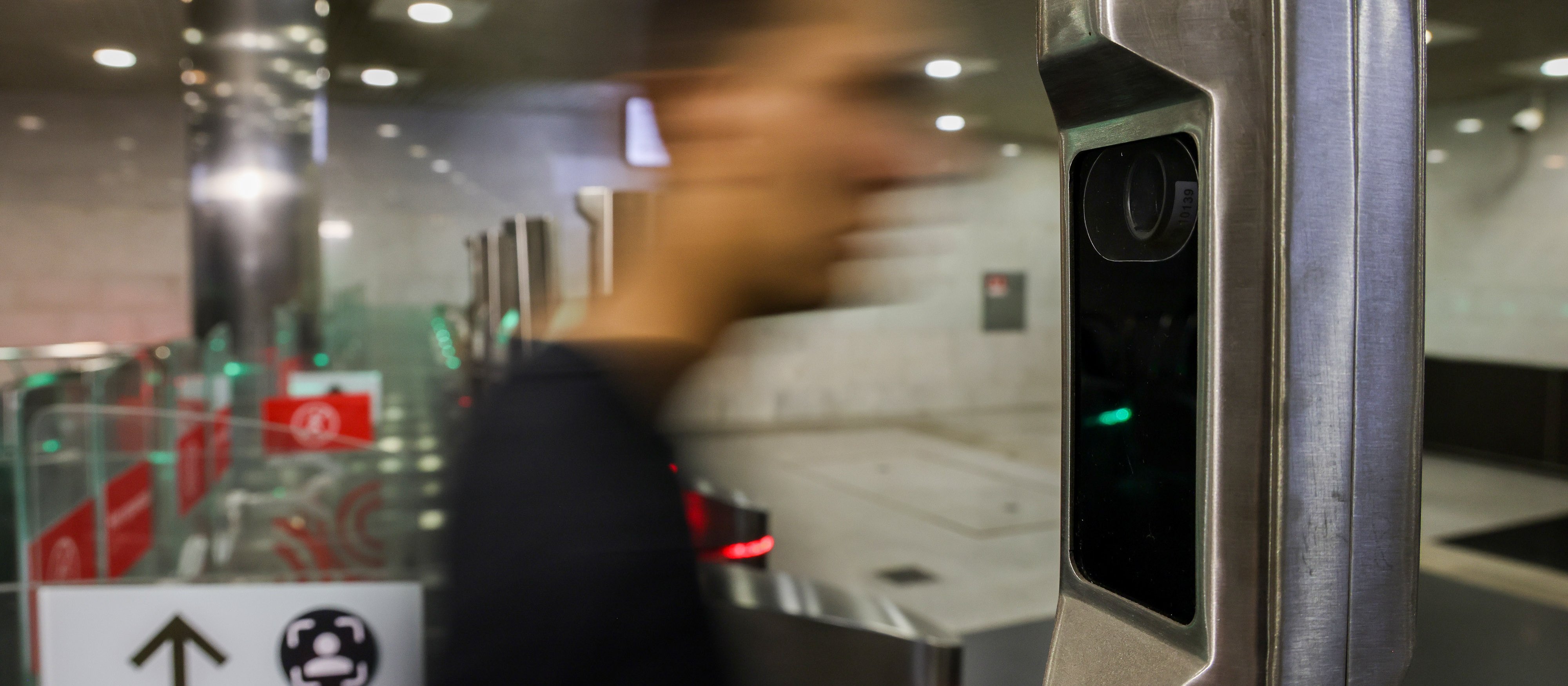 Systemy biometryczne zawiodły. AI potrafi już ukraść twarz