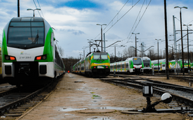 Bilet Wycieczkowy Kolei Mazowieckich to propozycja skierowana przede wszystkim do osób planujących w