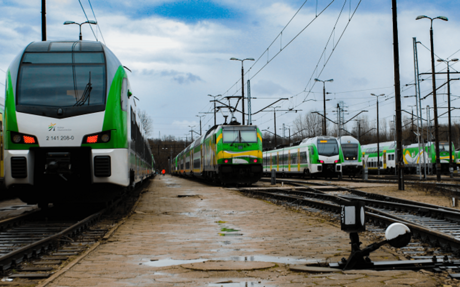 Bilet Wycieczkowy Kolei Mazowieckich to propozycja skierowana przede wszystkim do osób planujących w