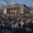 Armenia: Przeciwnicy premiera wtargnęli do rządowego budynku