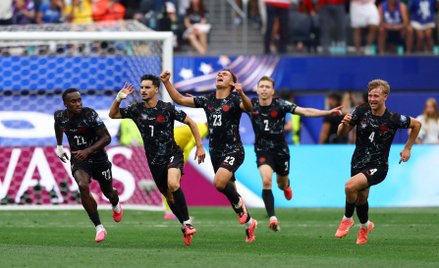 Leniwe niedzielne popołudnie na mundialu. Historyczny awans Kanady do 1/8 finału