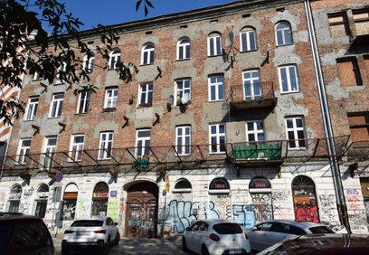 Kamienica przy Chmielnej 130 – podobnych obiektów w tej części miasta praktycznie już nie ma.