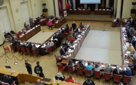 Rada Warszawy zagłosuje nad udzieleniem absolutorium prezydentowi Rafałowi Trzaskowskiemu