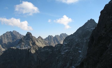 Turyści spędzili noc na Gerlachu. Rano zostali ewakuowani
