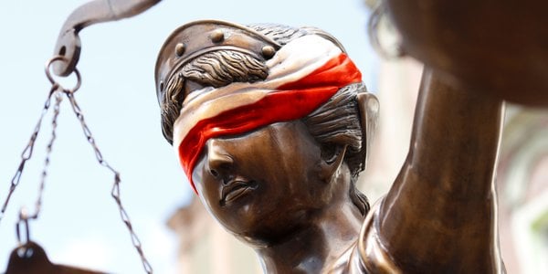 Andrzej Gomułowicz: Z bezprawia nie powstaje prawo