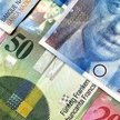 Więcej osób kupuje franki na spłatę rat