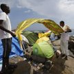 Imigranci z Afryki w Ventimiglii w północno-zachodnich Włoszech w pobliżu granicy z Francją