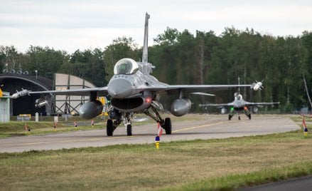 Polski F-16
