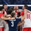 Siatkarze reprezentacji Polski cieszą się ze zwycięstwa po meczu o 1. miejsce turnieju finałowego Li
