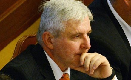 Czeski rząd bez wotum zaufania