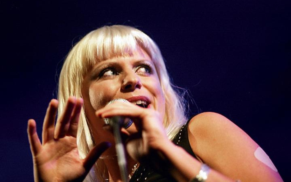 Marysia Sadowska zaprosiła na dzisiejszy koncert dziesięciu muzyków, którzy pomagali jej w nagraniu 