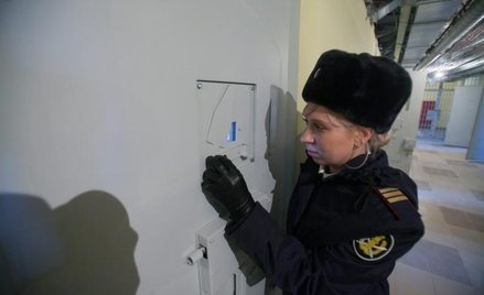 645 tysięcy skazanych siedzi w rosyjskich więzieniach pod czujnym okiem strażników