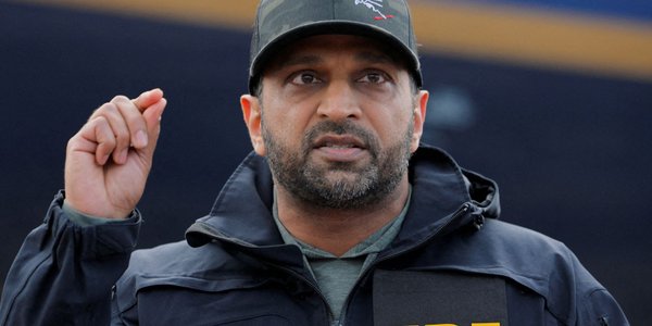 Burza wokół publikacji „The Atlantic”. Dyrektor FBI idzie do sądu