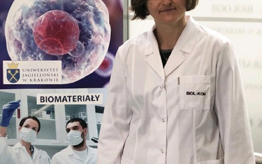 Prof. Ewa Zuba-Surma z Wydziału Biochemii, Biofizyki i Biotechnologii UJ