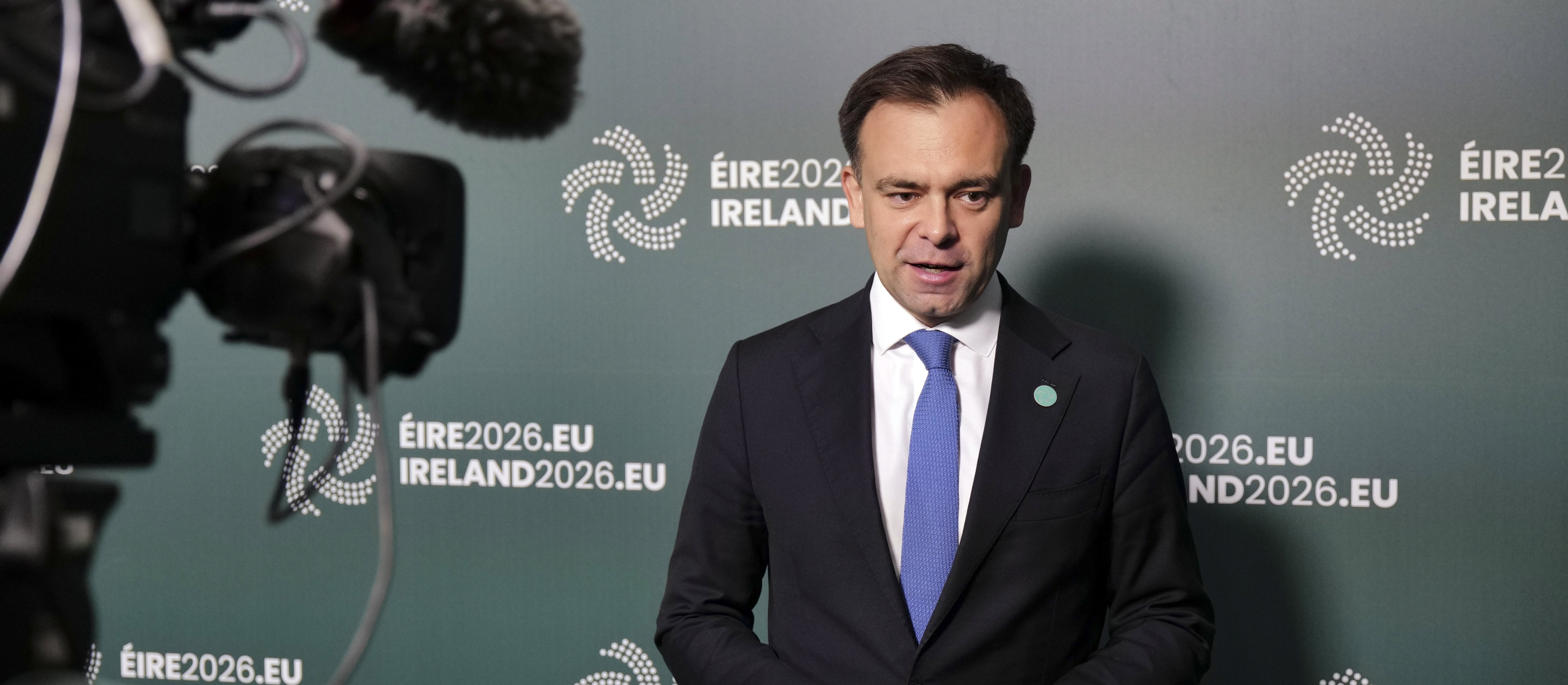 Dług publiczny blisko limitu. W 2028 roku konieczne będzie „zaciskanie pasa”