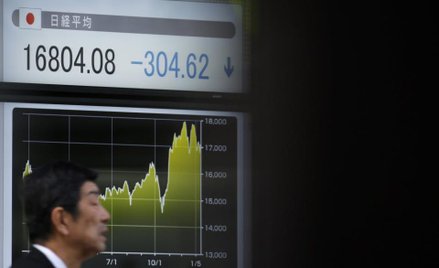 Euforia na tokijskiej giełdzie, lekkie spadki na chińskich parkietach