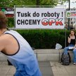 Protestujący zbierają podpisy pod poparciem budowy Centralnego Portu Komunikacyjnego, po tym jak pro