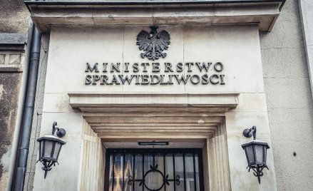 Delegacje sędziów do MS zostaną ukrócone. Skąd resort weźmie ręce do pracy?