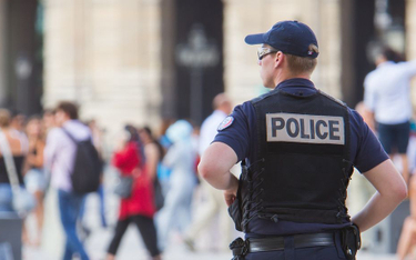 Francja: Czekał na azyl, zaatakował nożem cztery osoby