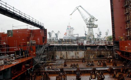 Trójmiejskie stocznie zatrudniają cudzoziemców głównie do prostych prac.