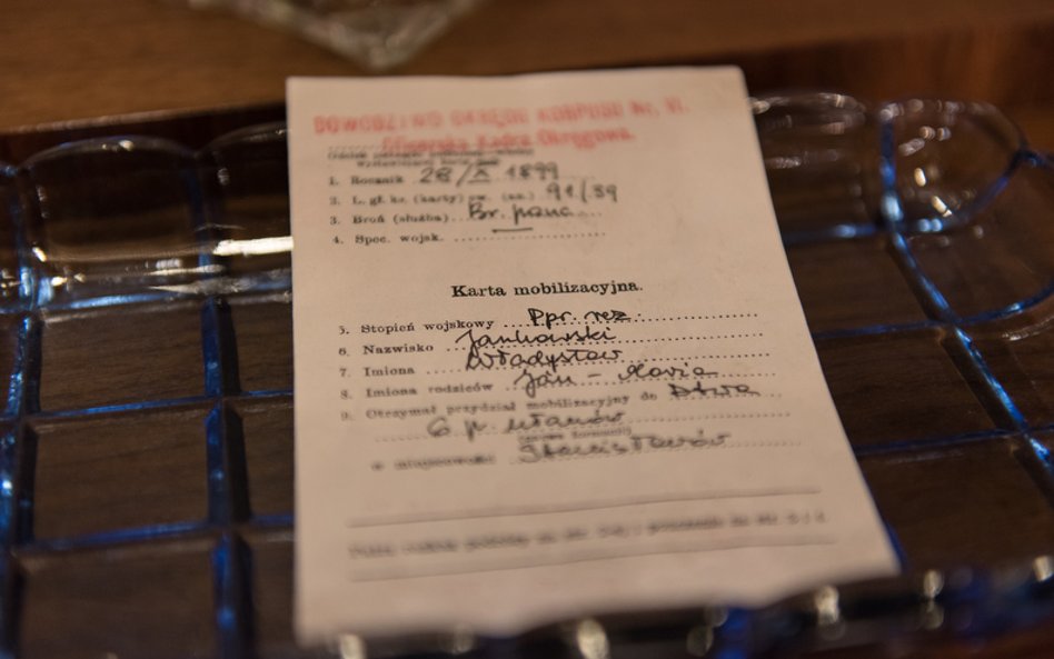 Mieszkanie warszawskiej rodziny, 5 września 1939 r. - część wystawy Muzeum dla dzieci "Podróż w czas