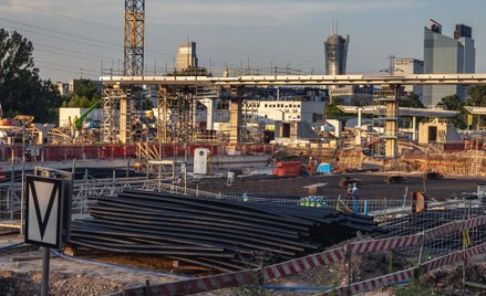 Na wydłużenie czasu przejazdu ekspresów PKP InterCity z Warszawy na południe kraju ma wpływ przebudo