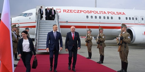 Karol Nawrocki jest już w Budapeszcie z wizytą u Viktora Orbána. Na razie wiadomo niewiele